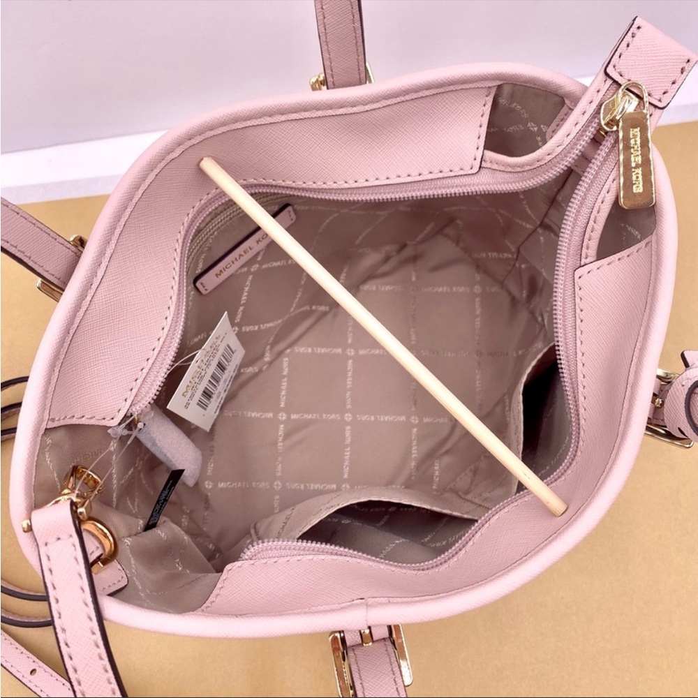 New Michael Kors Small Tote Crossbody
Powder Blush Bag - Picture 6 of 8